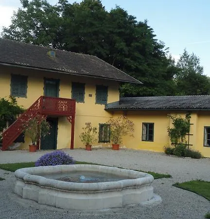 Schloss Klafterbrunn منزل للإقامة *