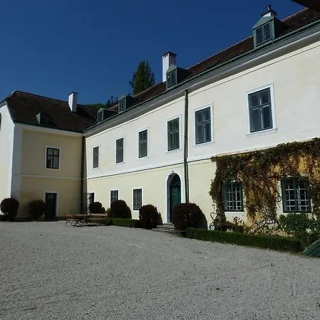 Schloss Klafterbrunn منزل للإقامة